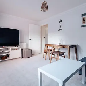 Premier Refurbished Flat Bournemouth